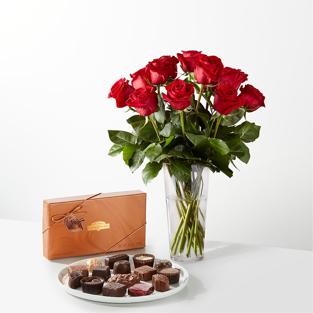 Romantic Long Stem Red Rose Bouquet Bundles – Millennial Florist, Hartsdale NY