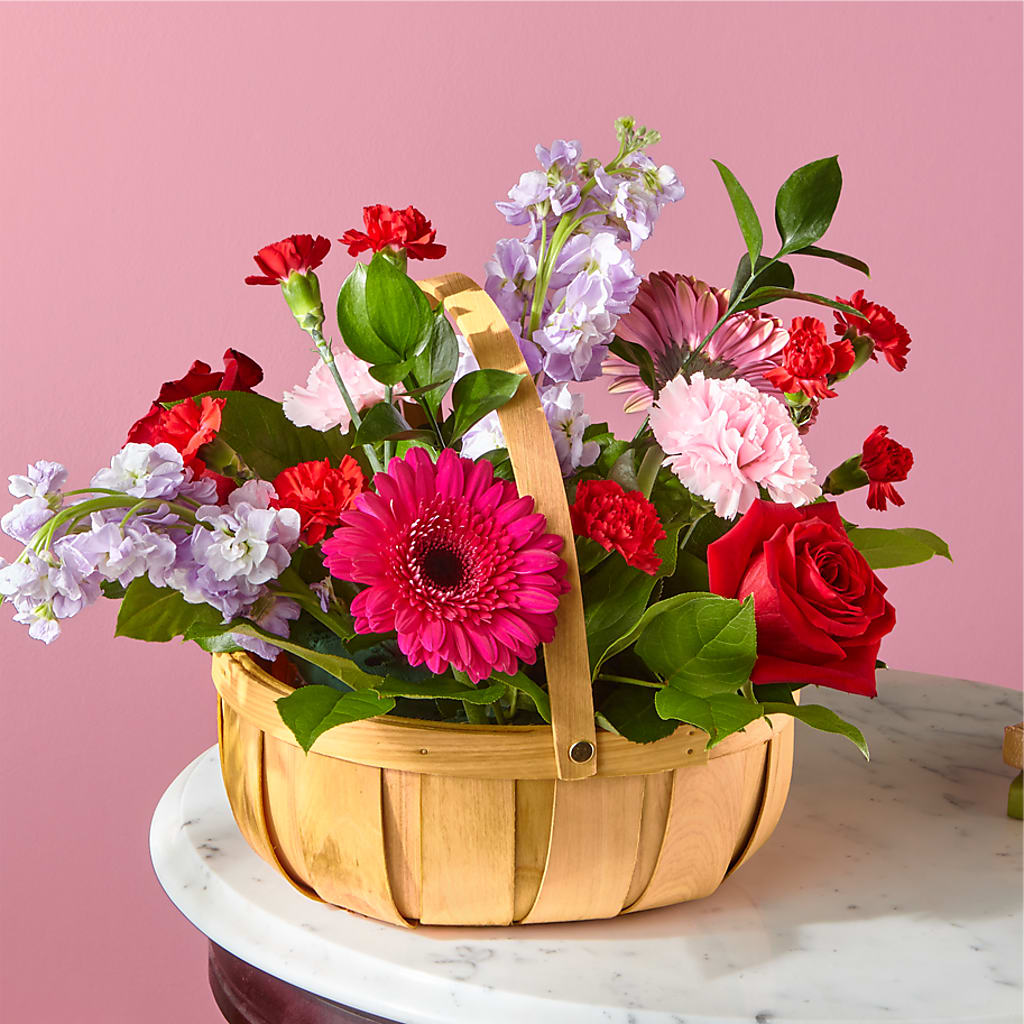 Pink Picnic Basket – Millennial Florist, Hartsdale NY