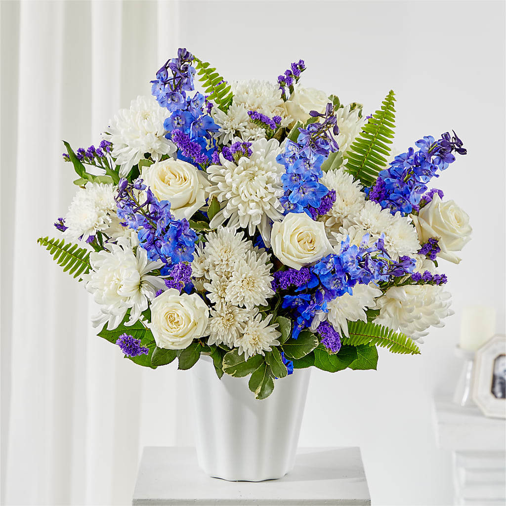 Hold Dear Tabletop Basket – Millennial Florist, Hartsdale NY