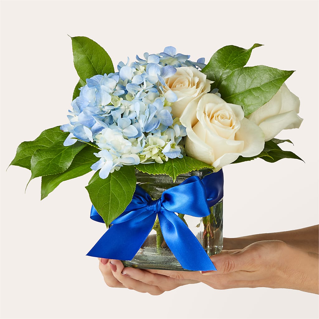 Sky Blue Delight Bouquet –  Millennial Florist, Hartsdale NY