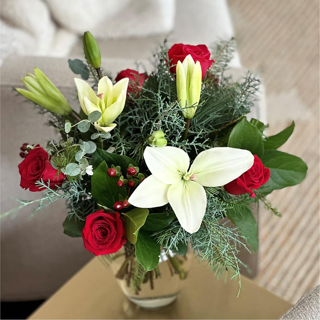 Glittering Lights Bouquet –  Millennial Florist, Hartsdale NY