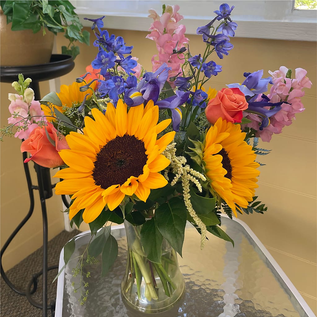 Rays of Life Bouquet –  Millennial Florist, Hartsdale NY