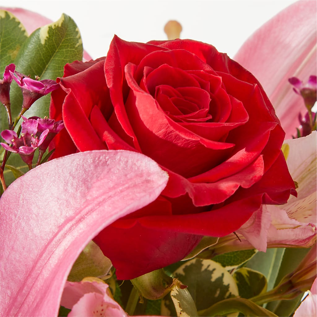Lucky in Love Bouquet –  Millennial Florist, Hartsdale NY